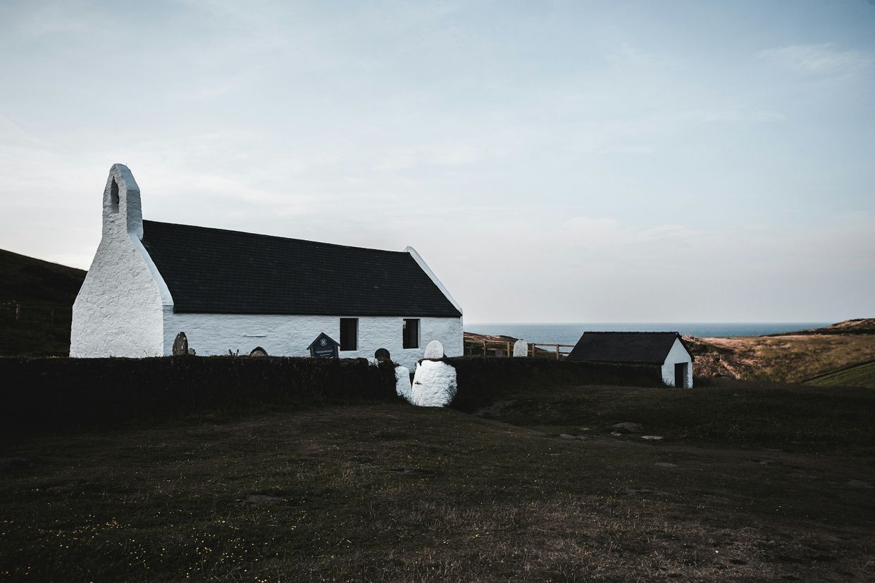 Holy Cross Church, Mwnt