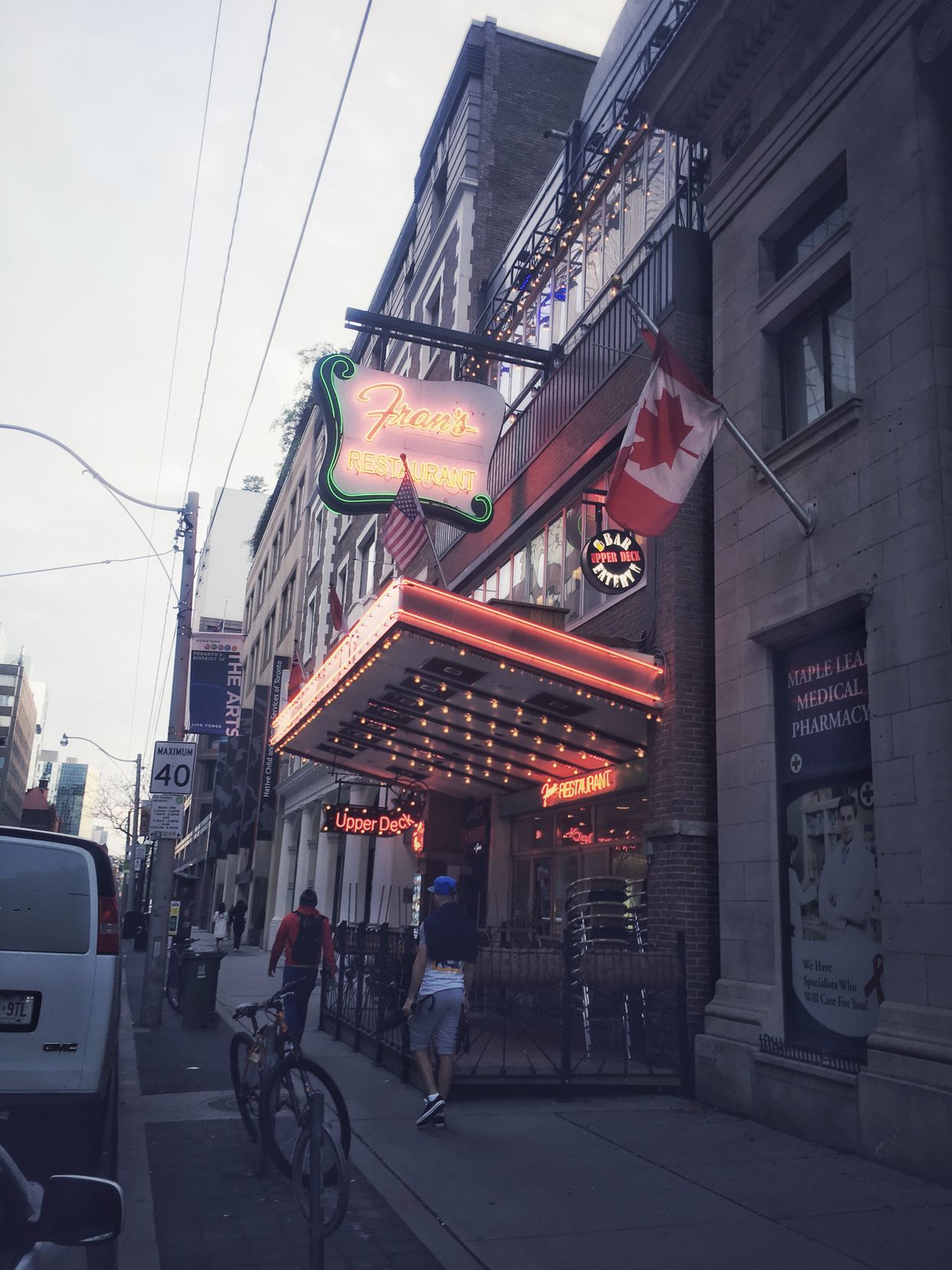 Frans Restaurant