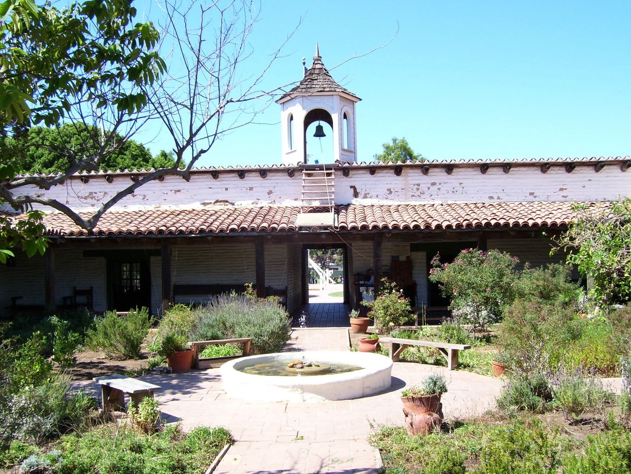 Casa de Estudillo