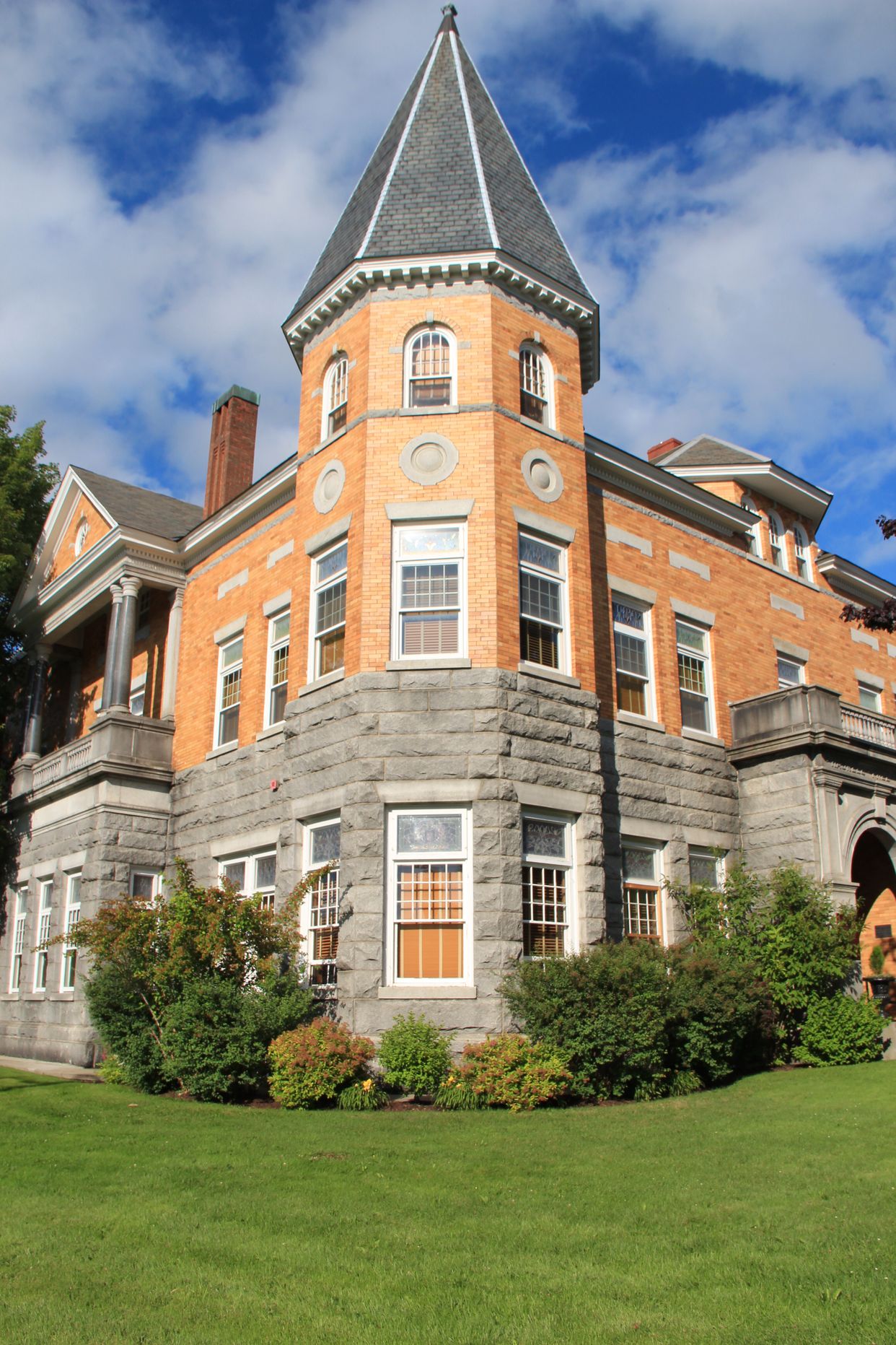 Haskell Free Library and Opera House