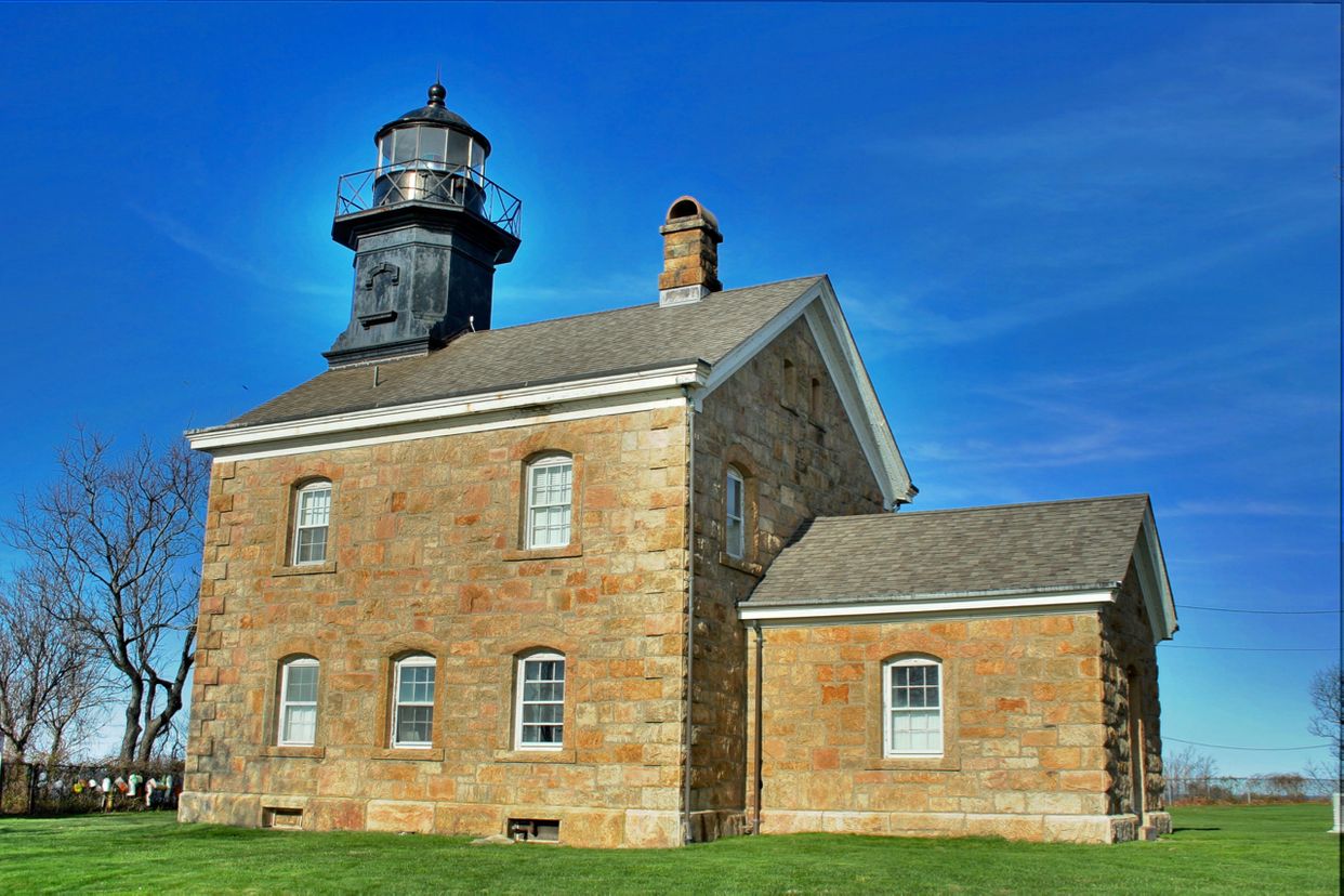 Old Field Point Lighthouse