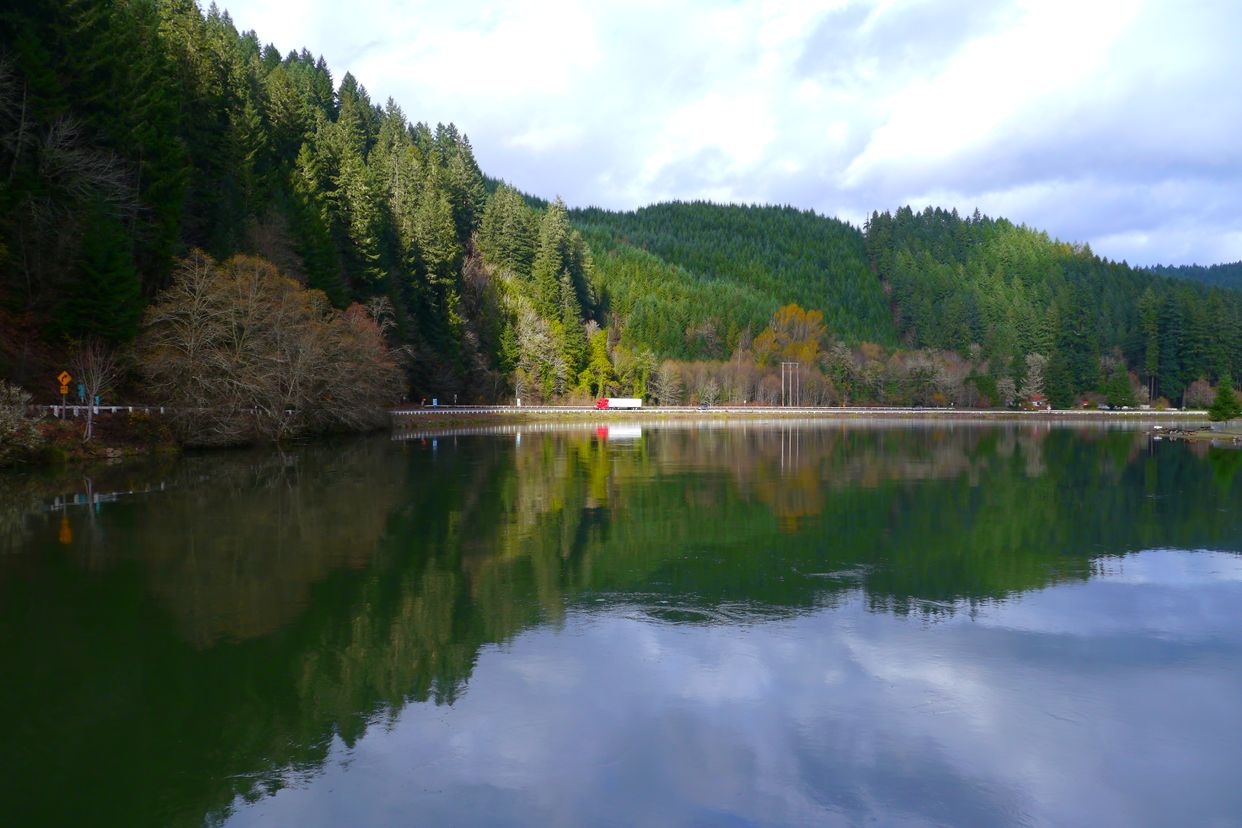 Leaburg Reservoir