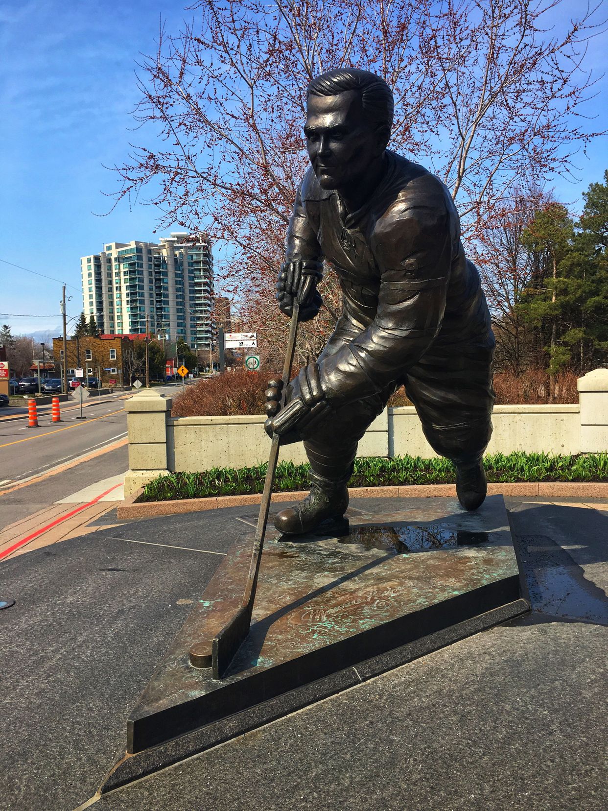 Maurice Richard Statue