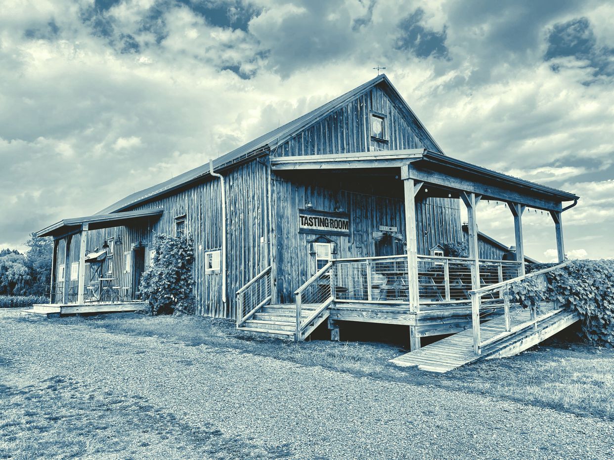 Lacey Magruder Vineyard & Winery