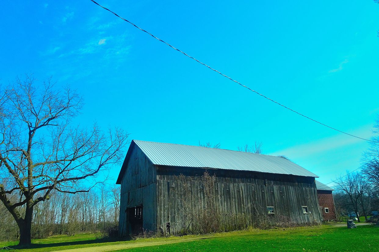 Abandoned barn 