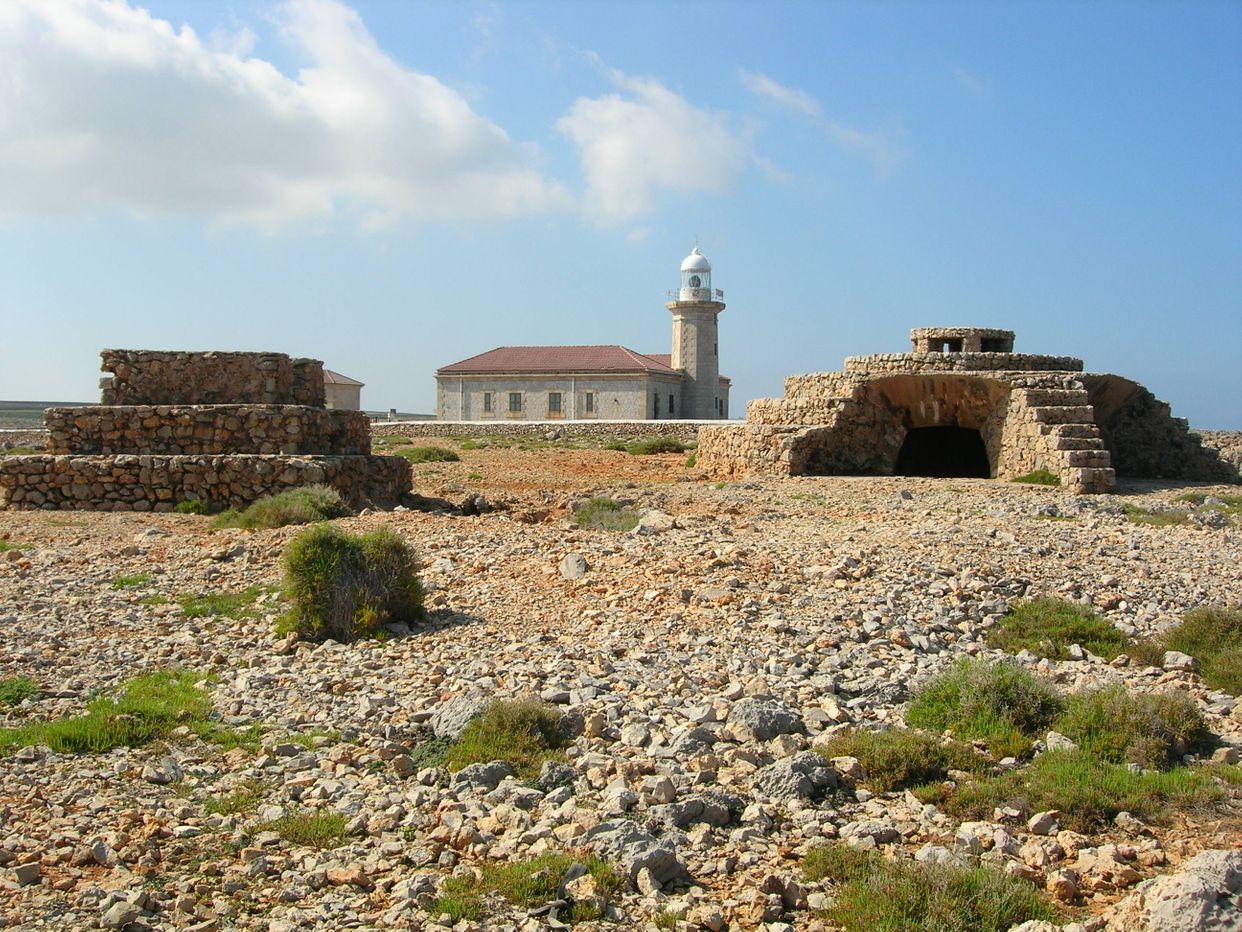 Faro de Punta Nati