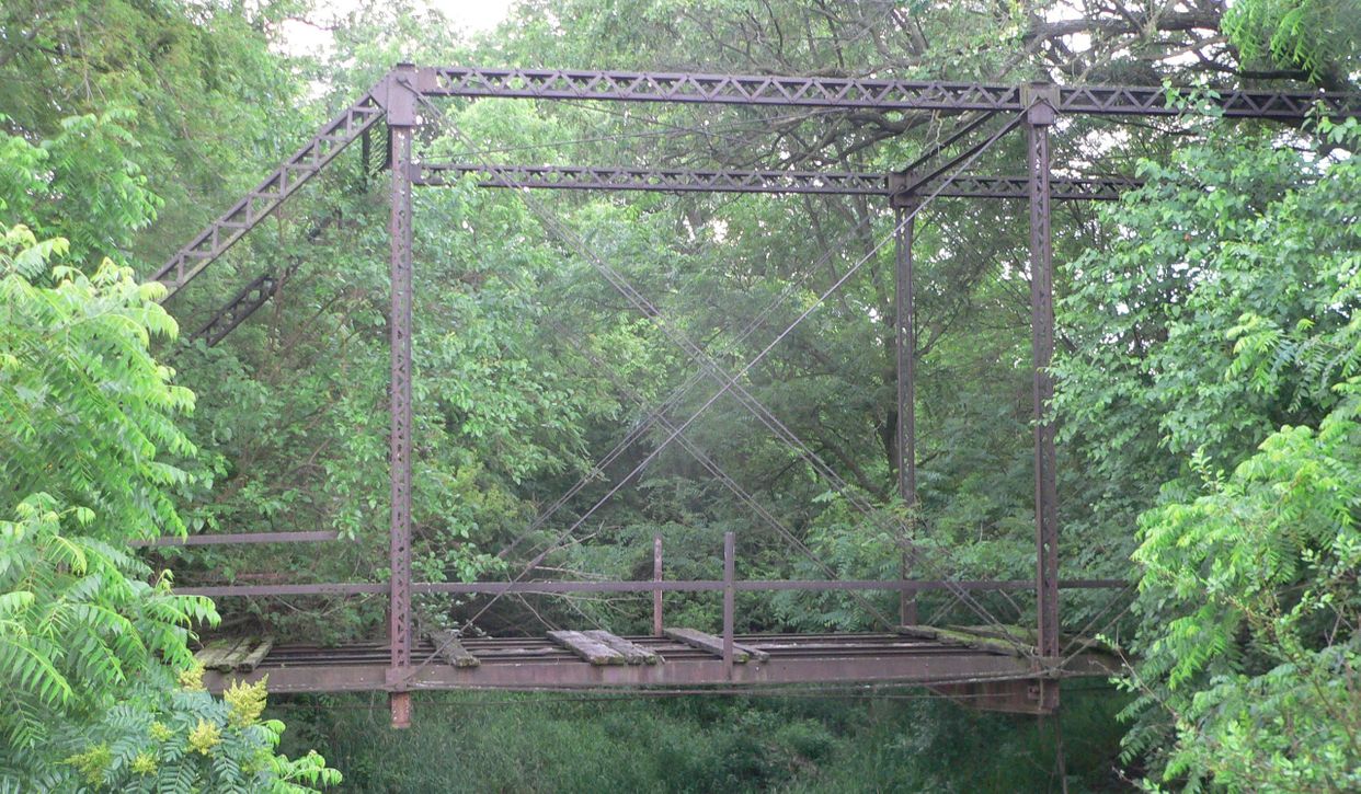 Abandoned Wolf Creek Bridge