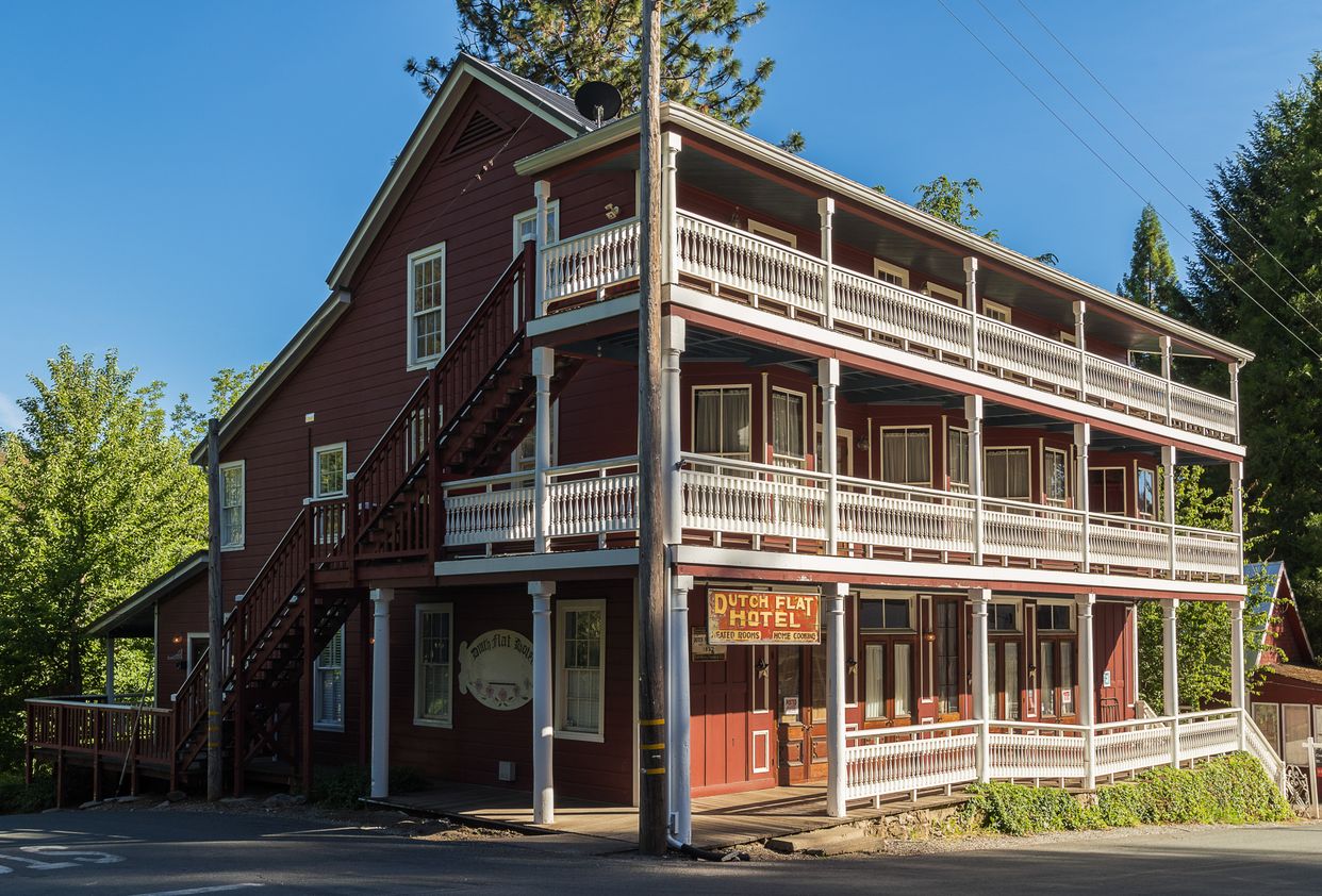 Dutch Flat Hotel