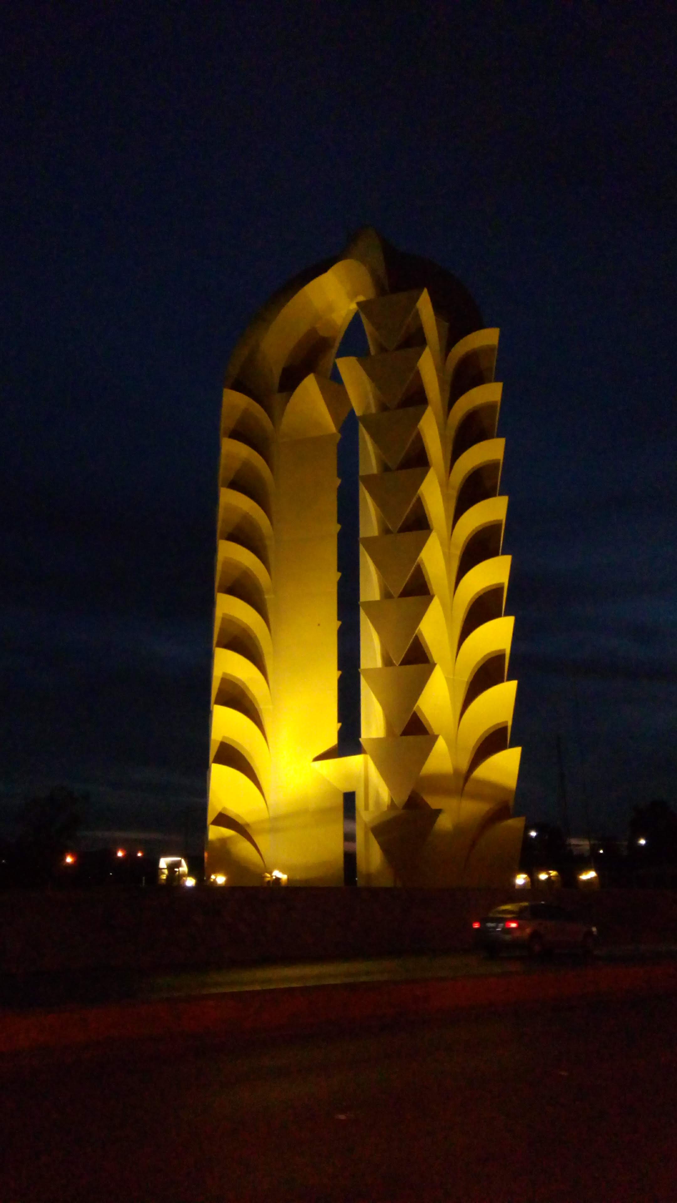 Puerta de Torreón  — Photo by @andres_perez_rios