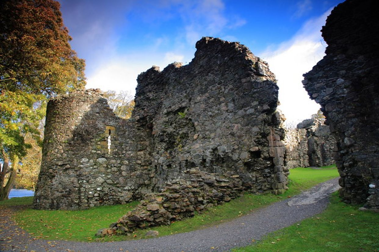 Inverlochy Castle Ruins
