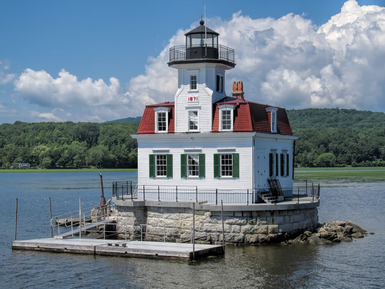Esopus Meadows Lighthouse