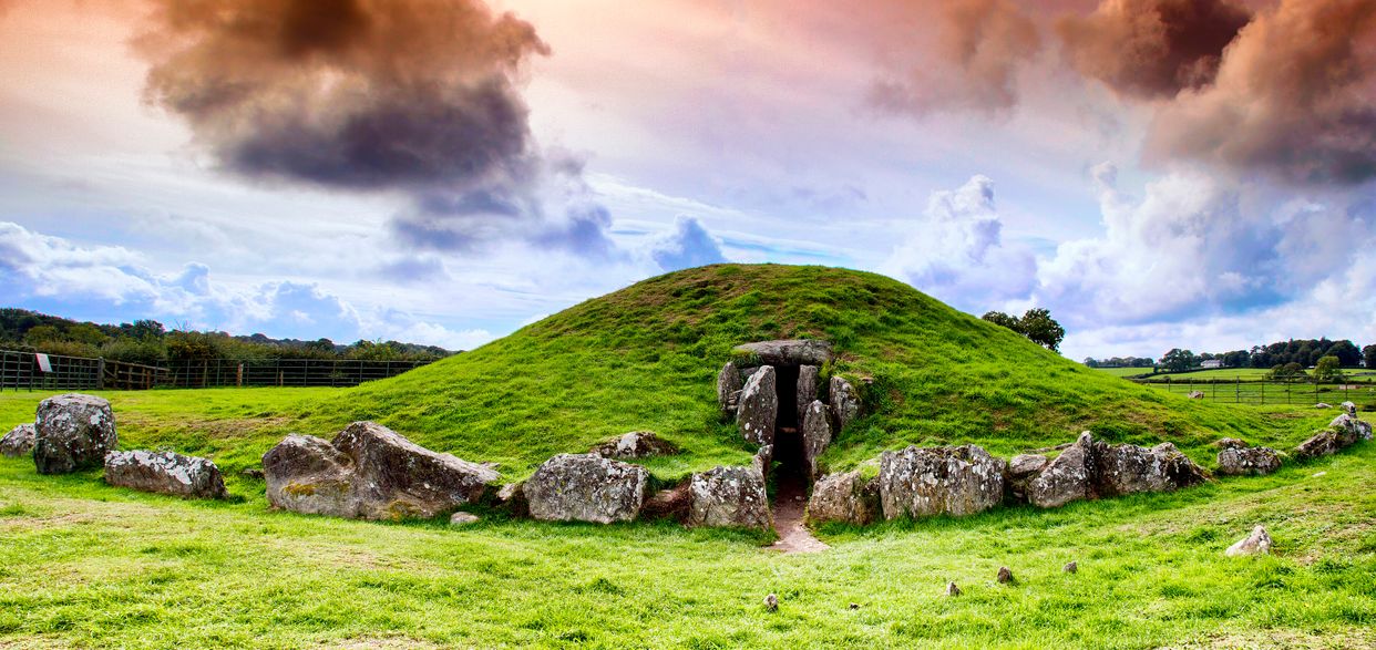 Bryn Celli Ddu Burial Chamber