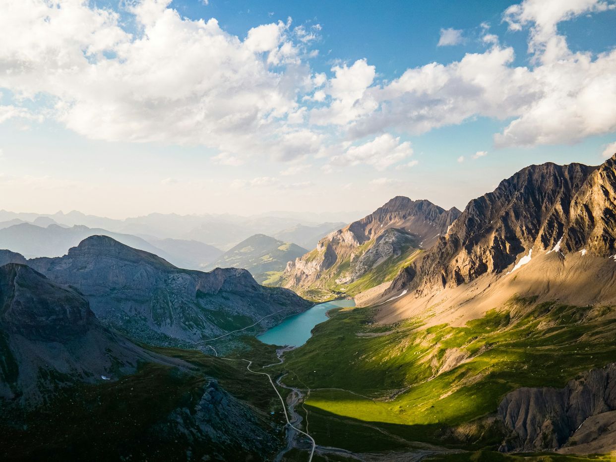 Col du Sanetsch and Lac de Sénin