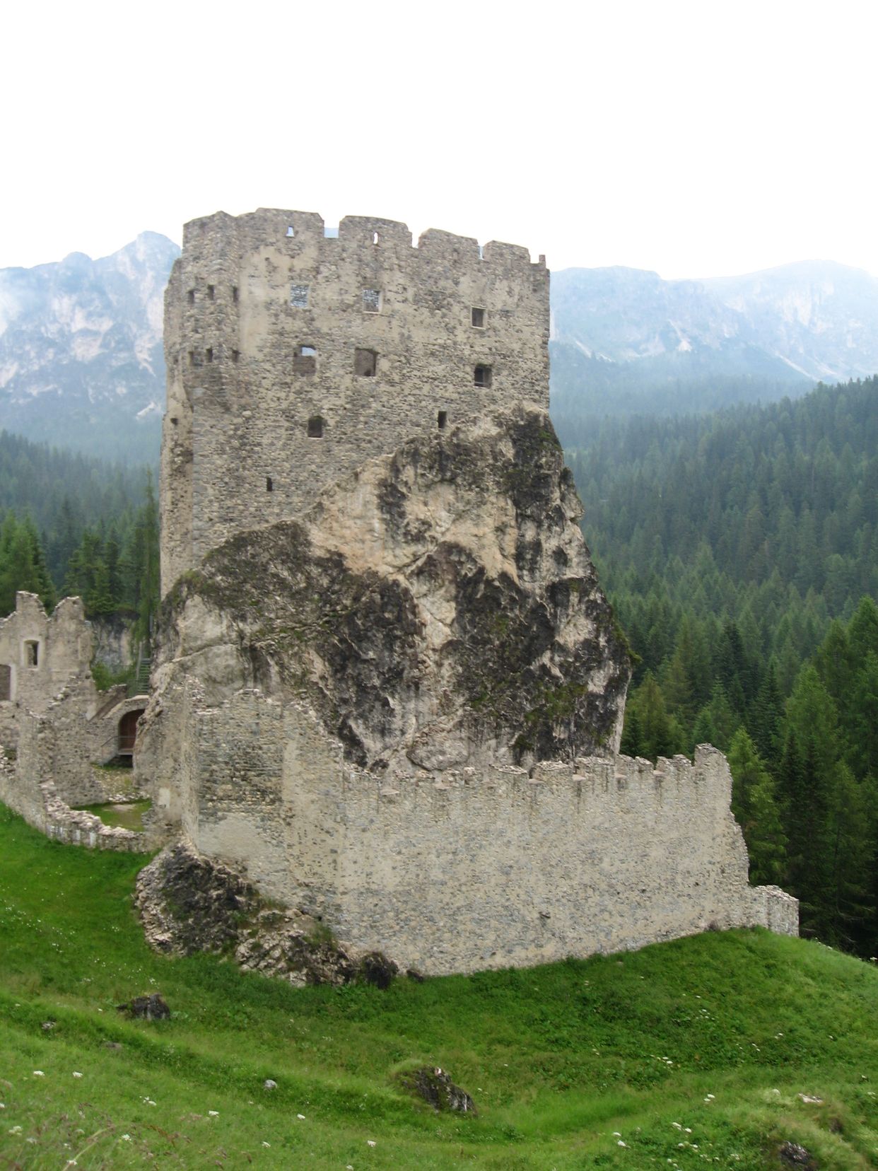 Castello di Andraz