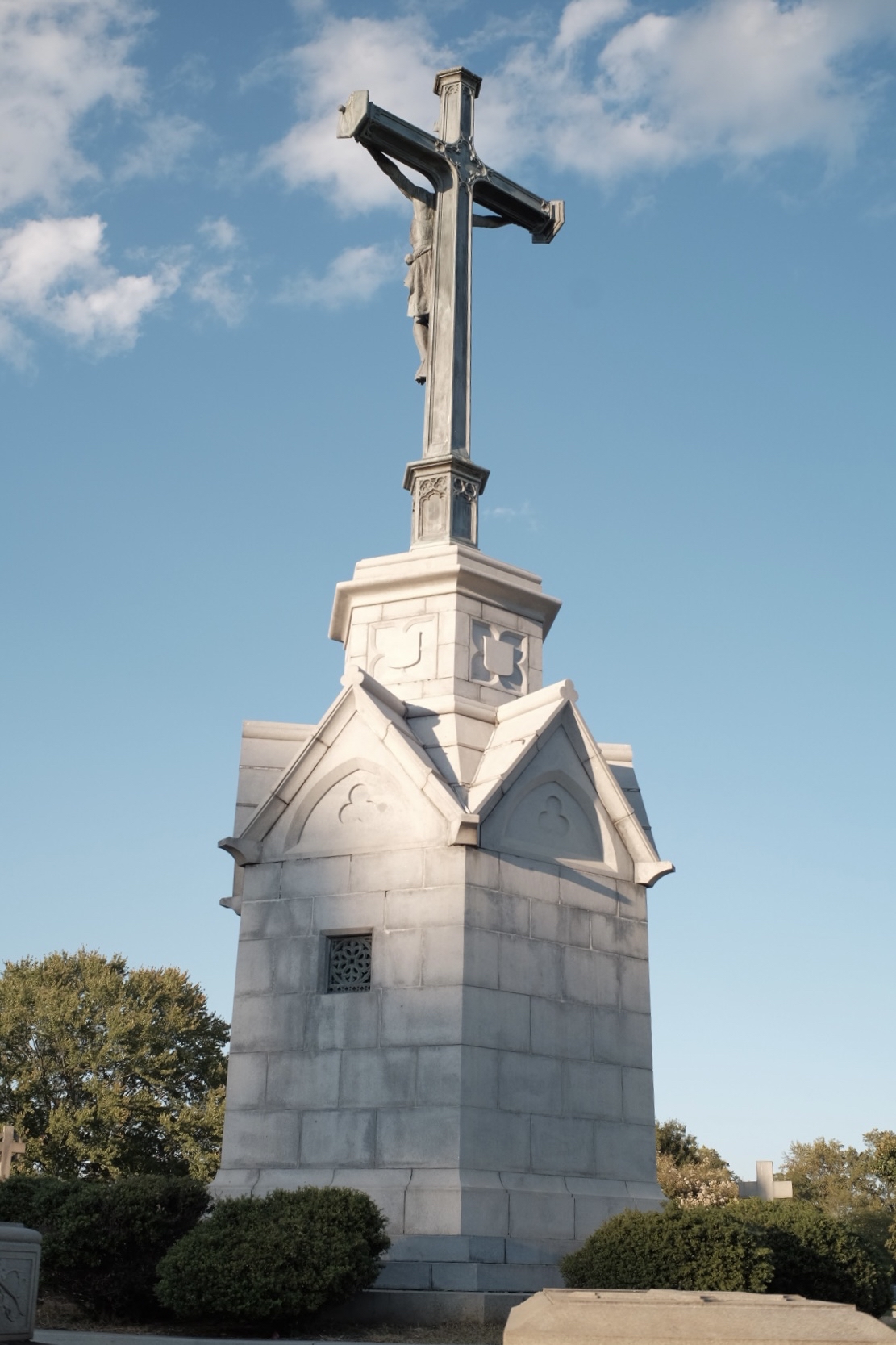 Mt Calvary Cemetery — Photo by Matt McBee