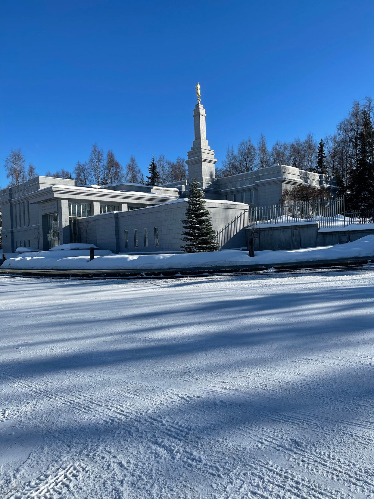 Anchorage Alaska Temple - Photo by gypsyrn