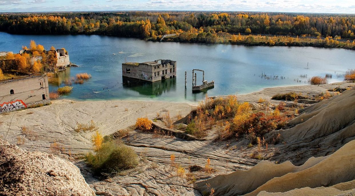 Rummu Karjäär Ruins