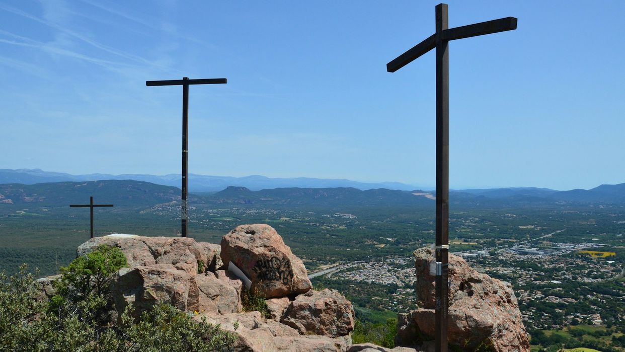 Les Trois Croix