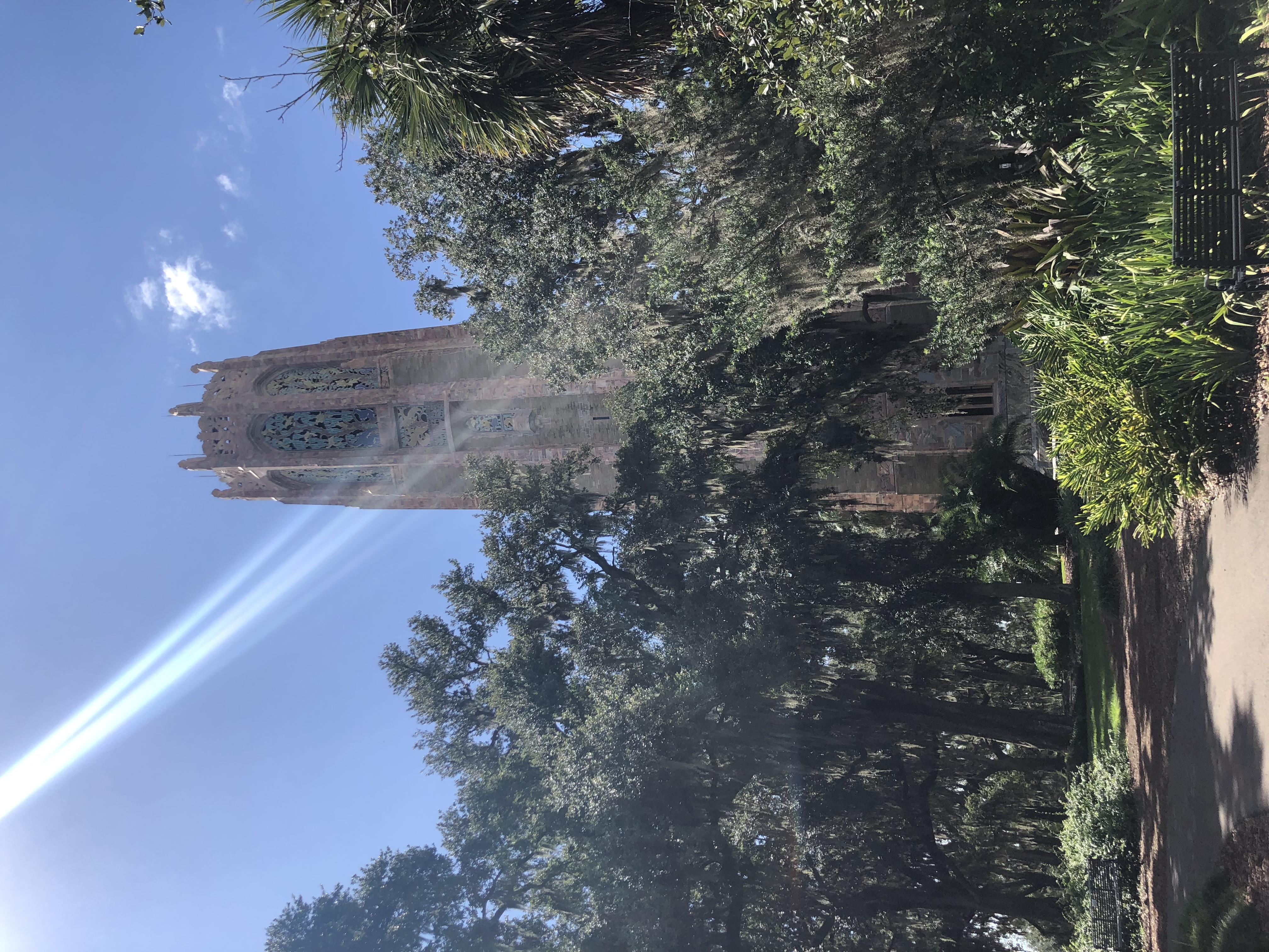 Bok Gardens Singing Tower — Photo by glyndaarroyo