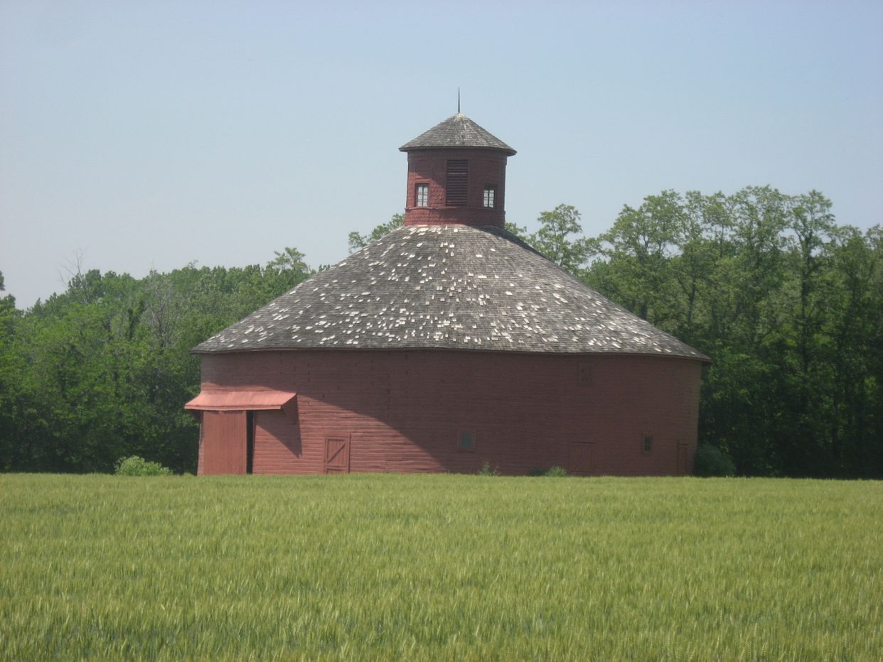 W. H. York Round Barn