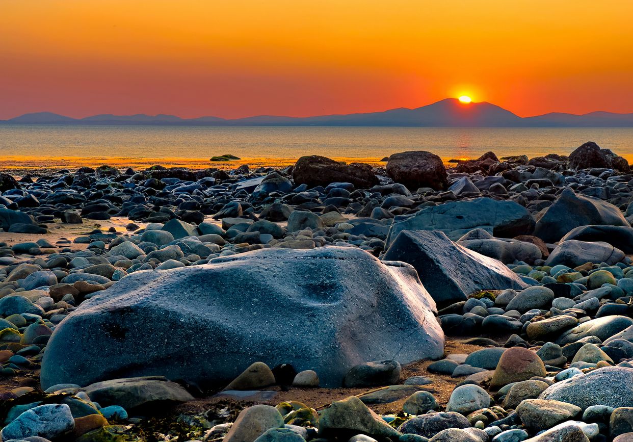 Llandanwg Beach