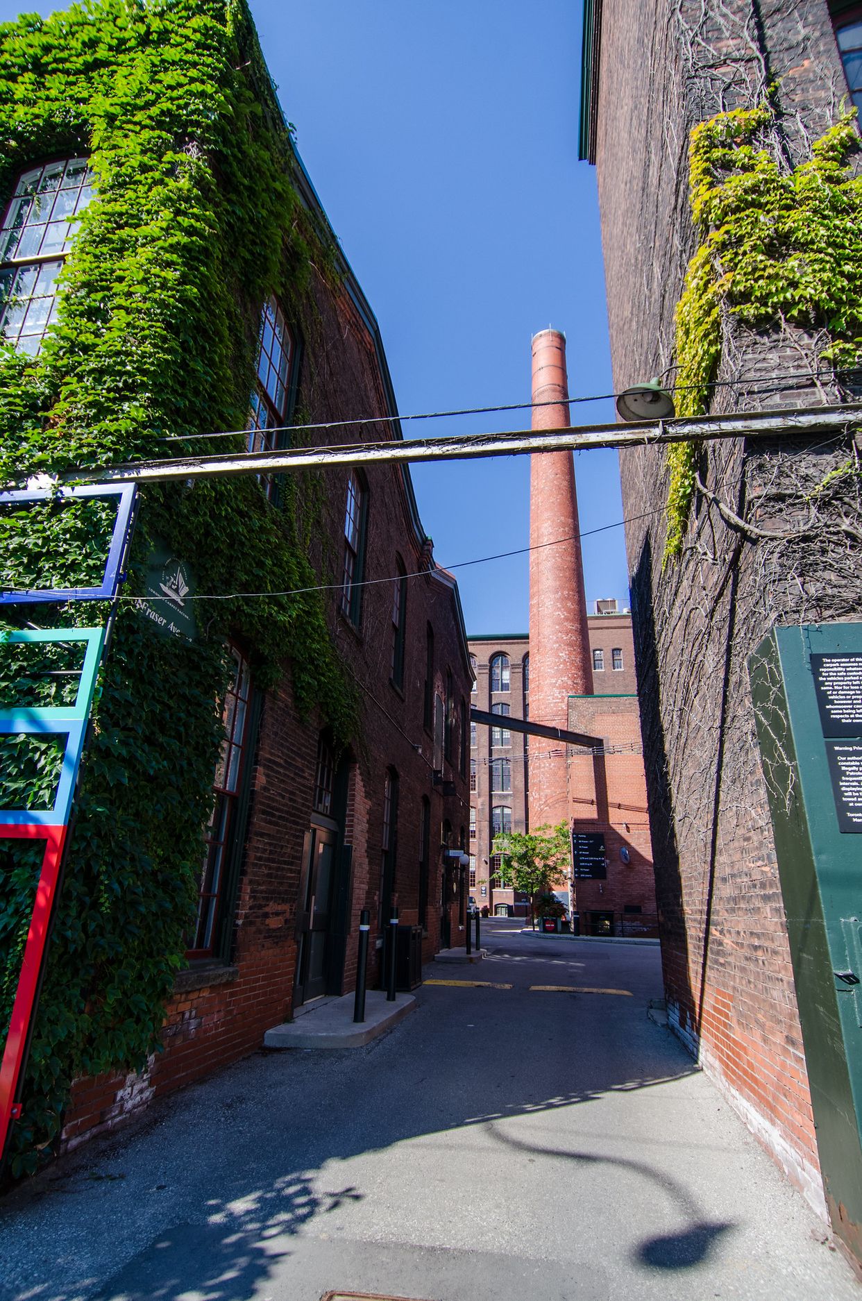 Photogenic Alley