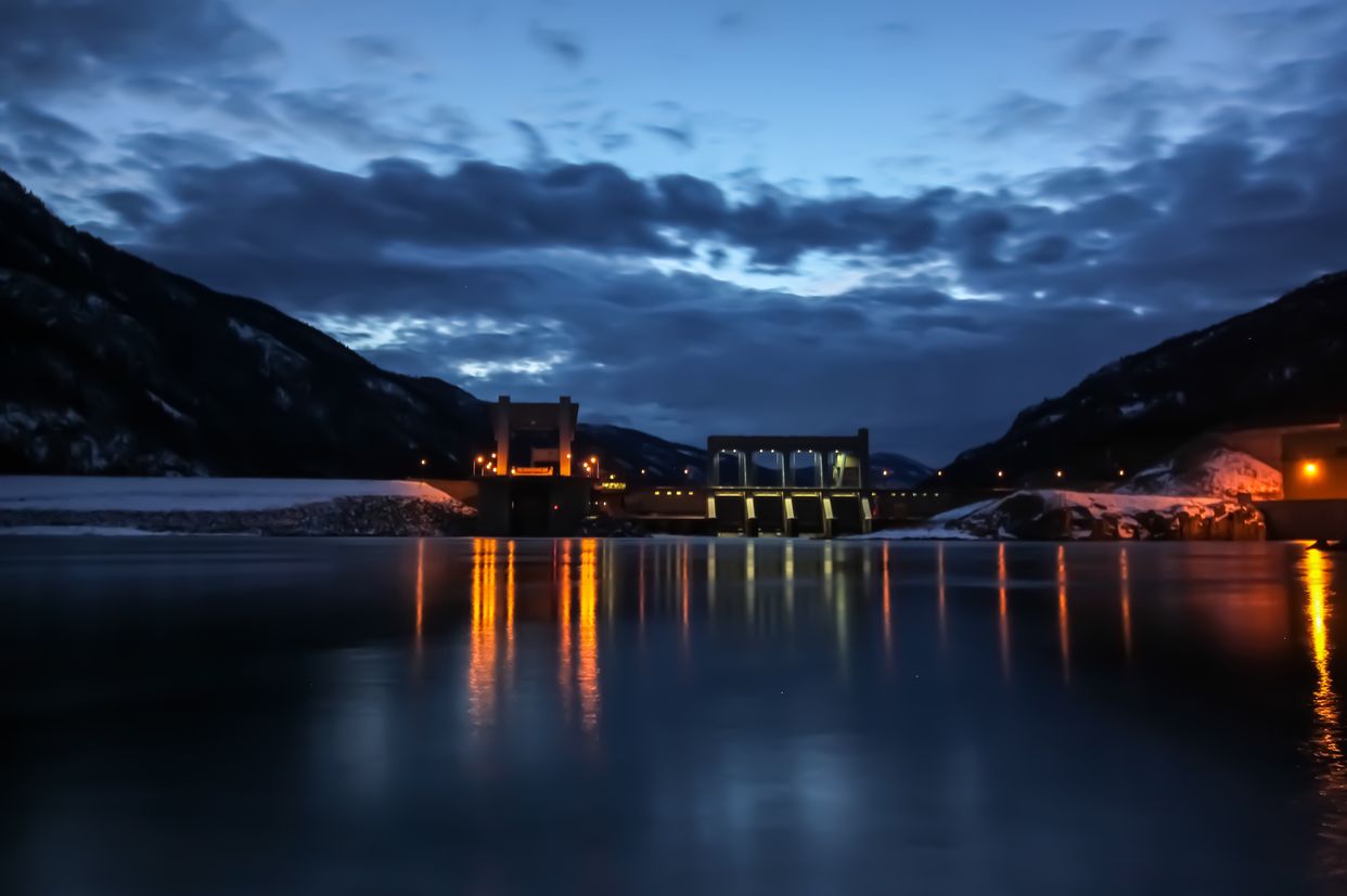 View of Hugh Keenleyside Dam
