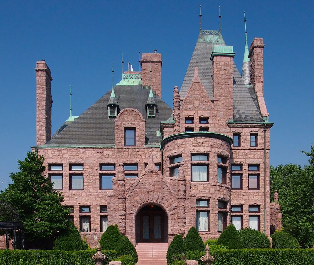 George W. and Nancy B. Van Dusen House