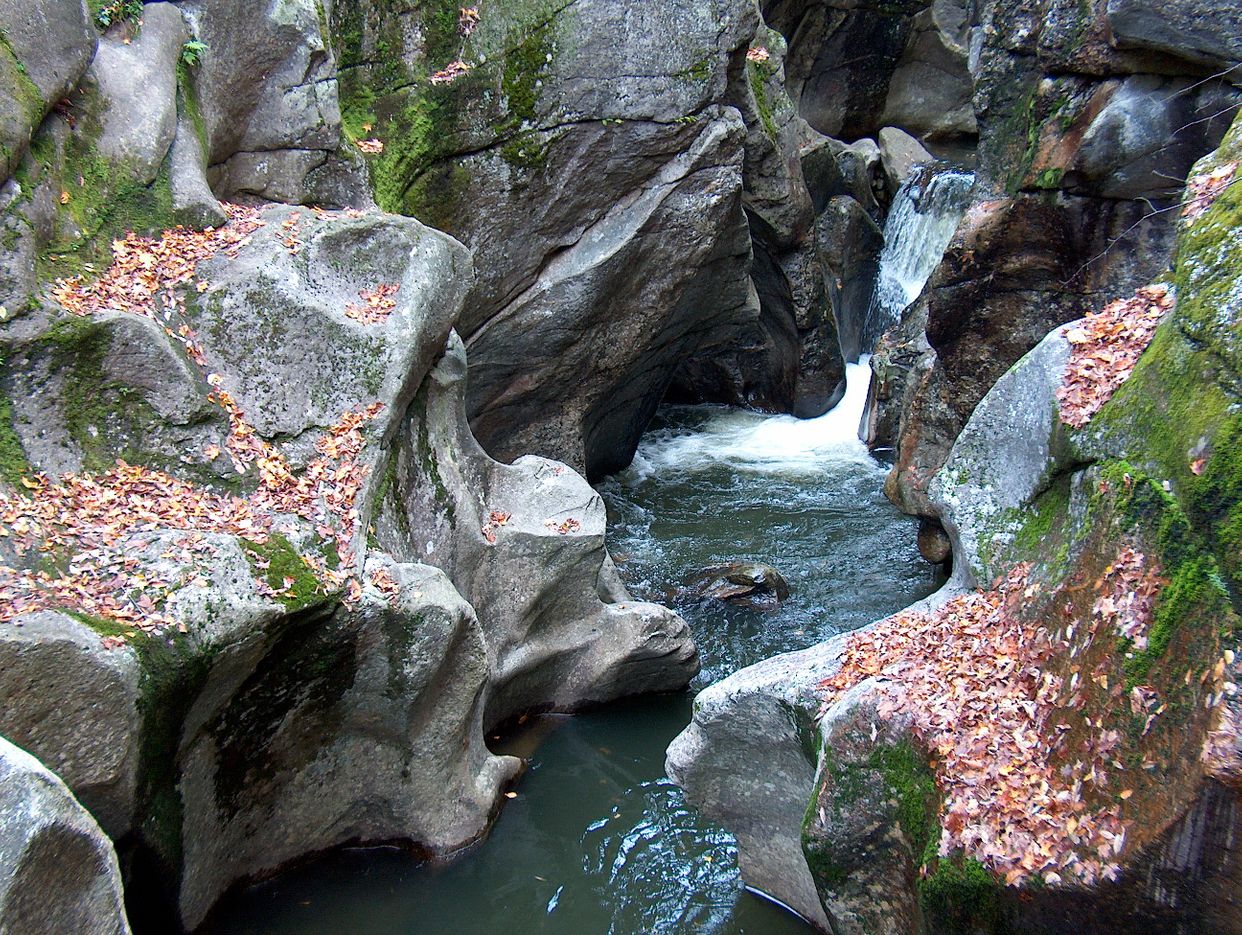 Sculptured Rocks 