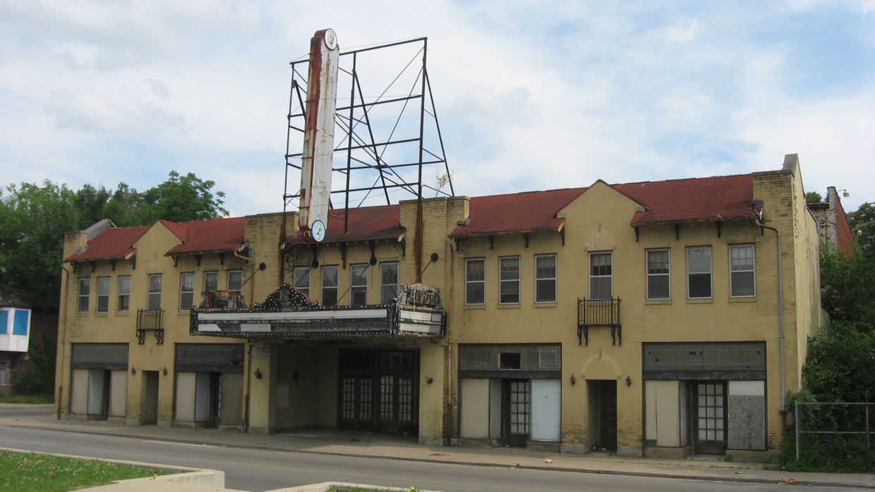  Rivoli Theater 