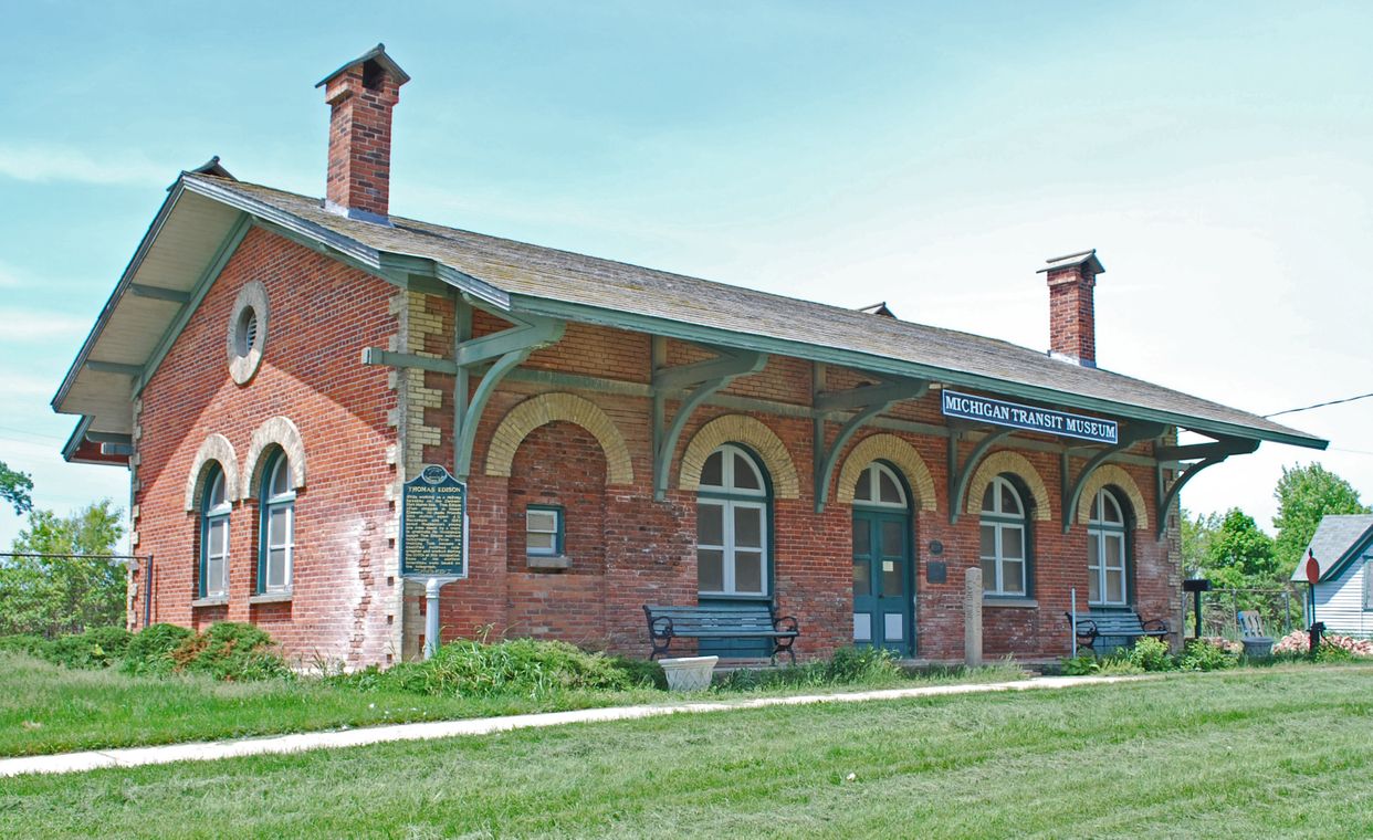Mount Clemens Station