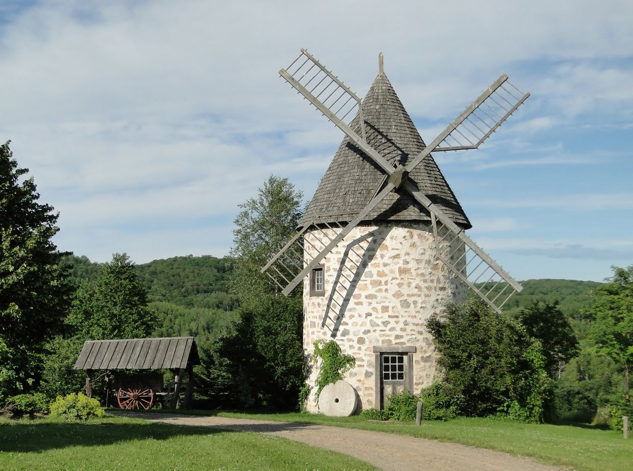 Saint Paulin Windmill