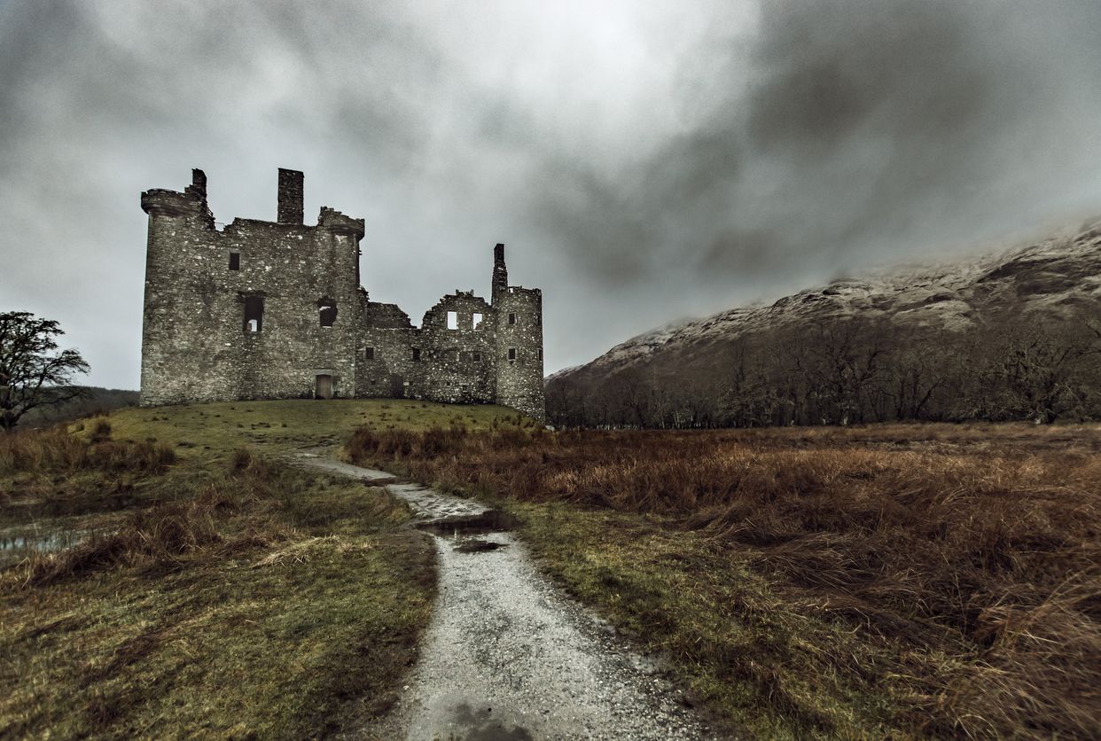 Kilchurn Castle Ruins