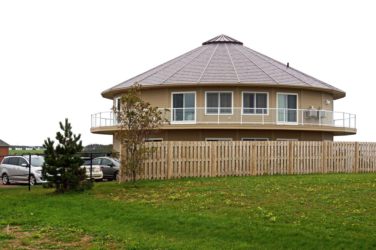 Canada's Rotating House - Around the Sea