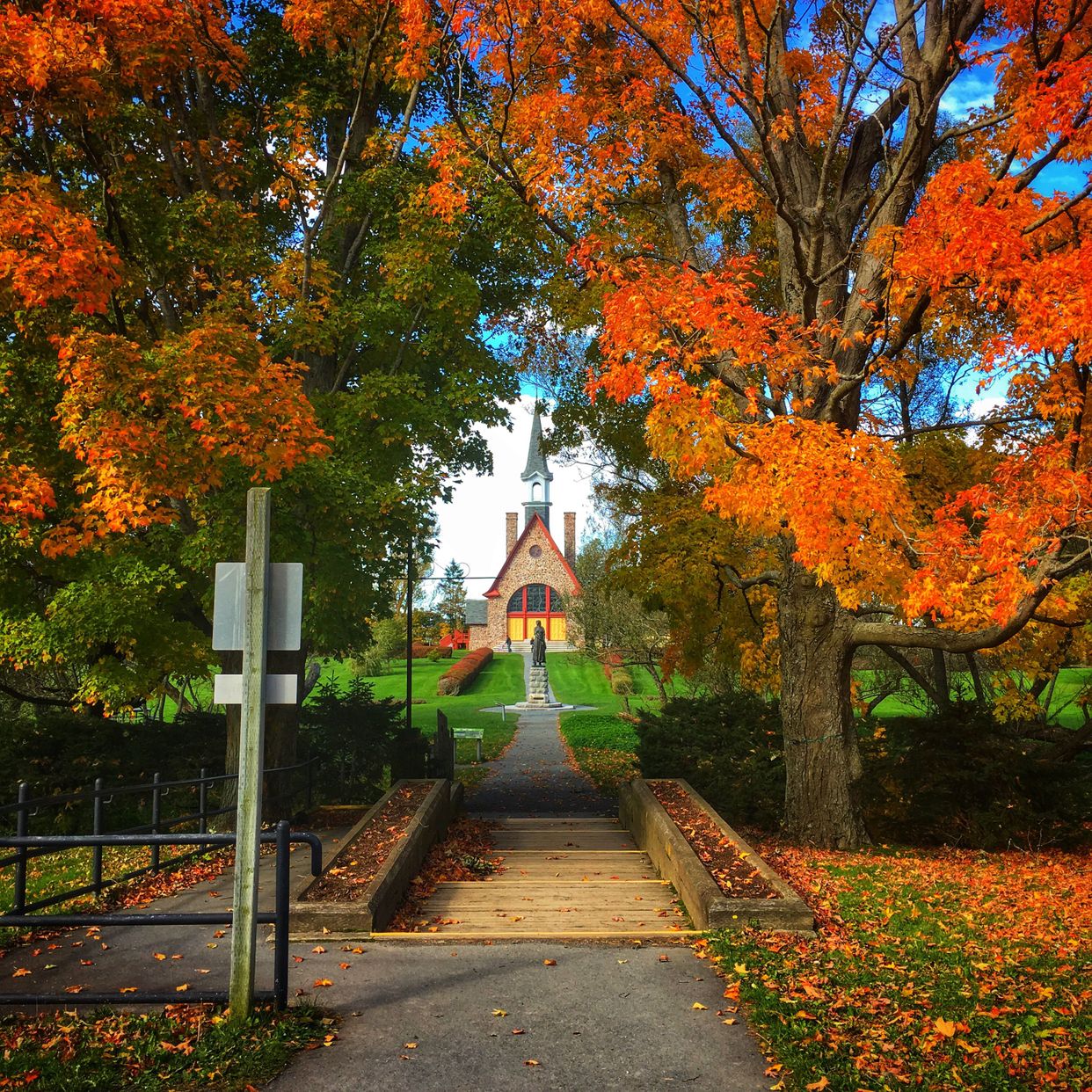 View of St. Charles des Mines Memorial Chapel 