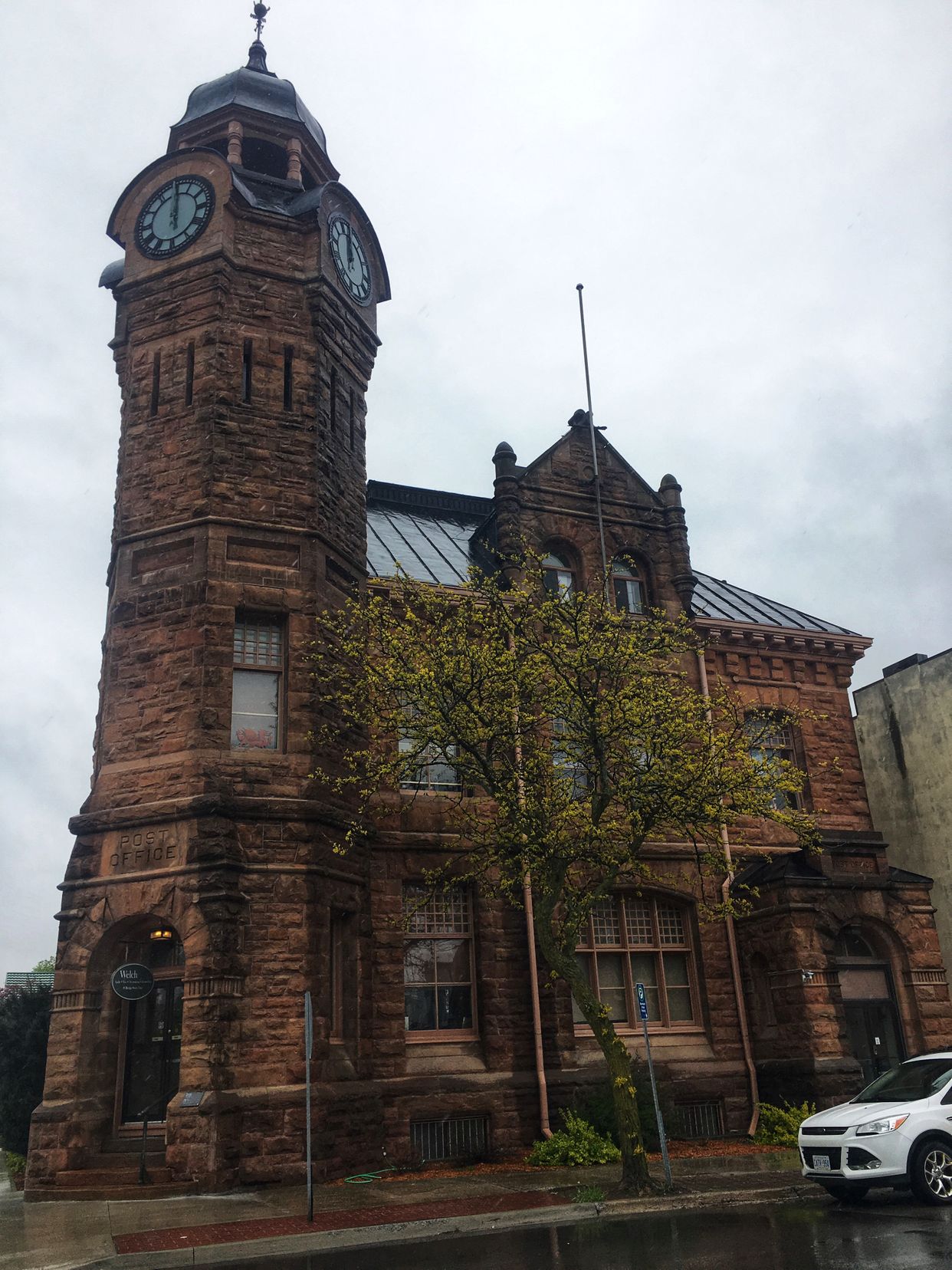 Napanee Post Office