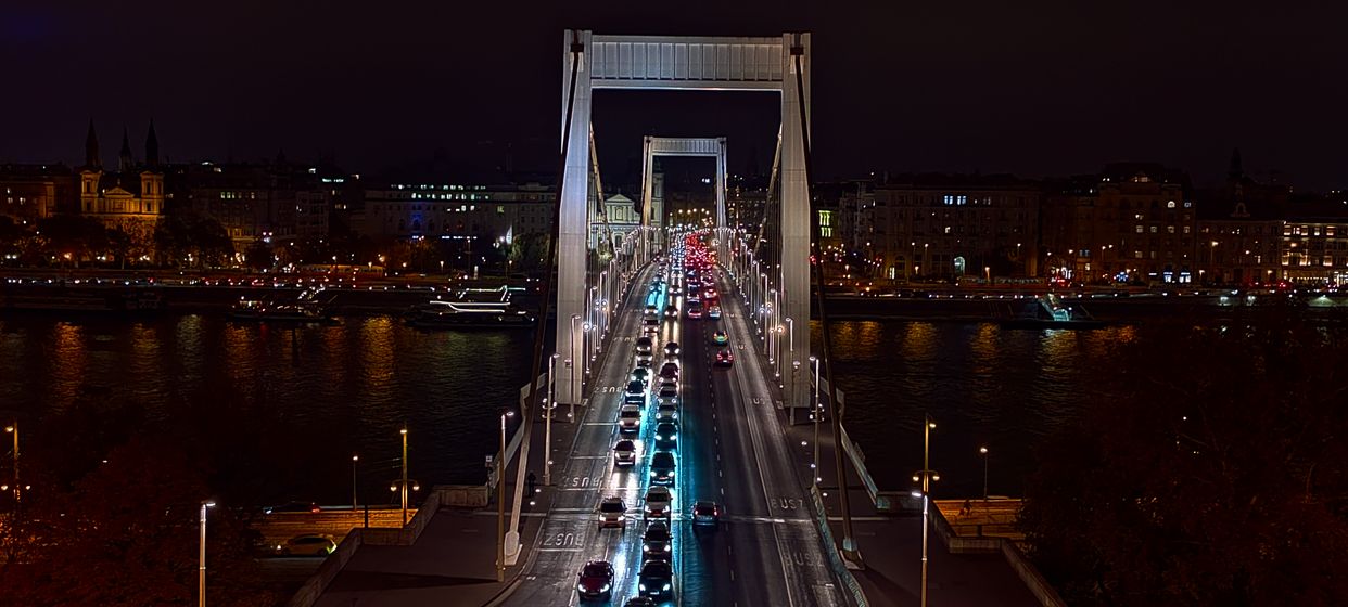 Erzsébet Bridge