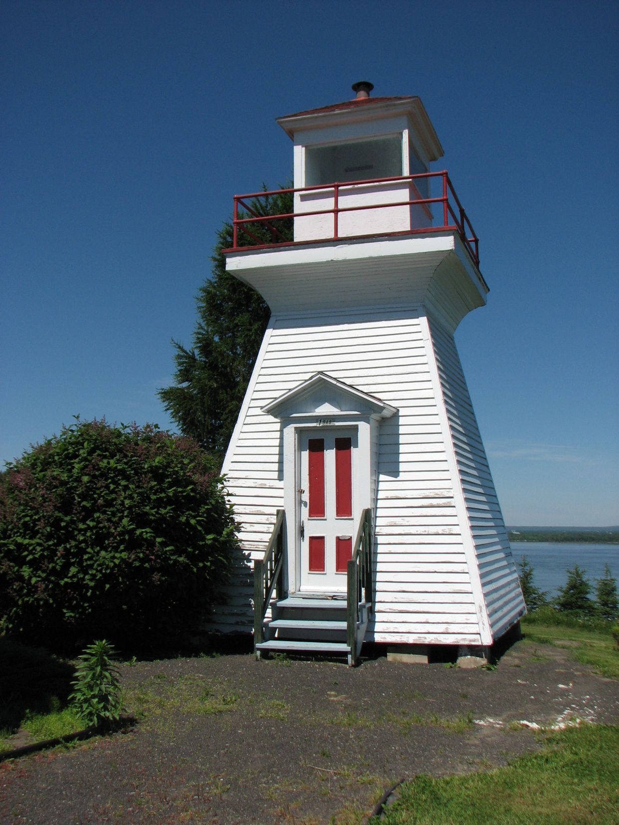 Calvaire (Cap Charles) Lighthouse