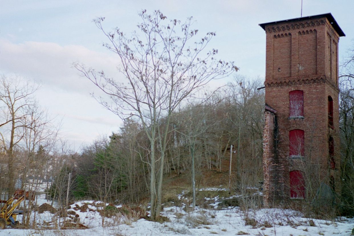Hop-o'-Nose Knitting Mill Remnants