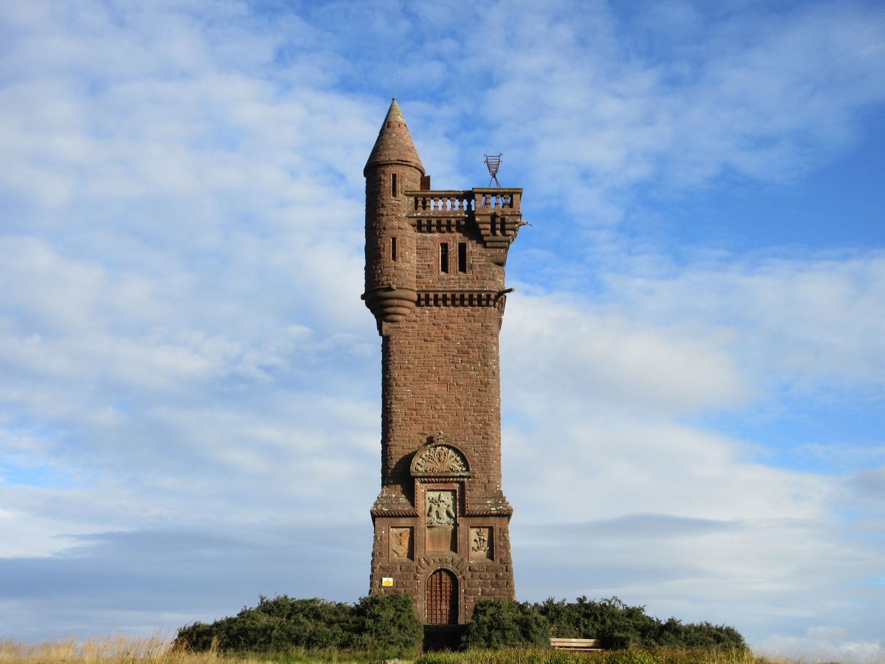 Airlie Monument