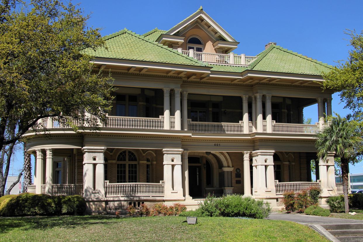 Halff House