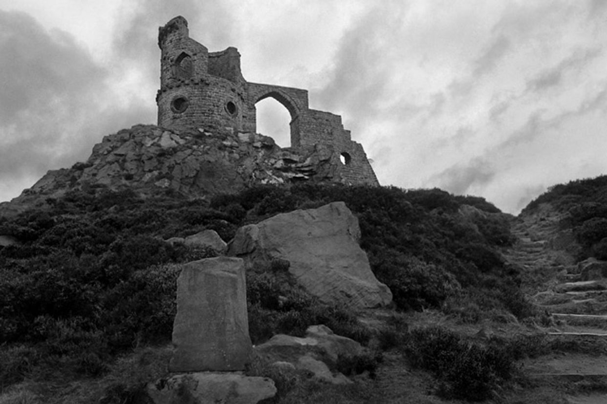 Mow Cop Castle Ruins