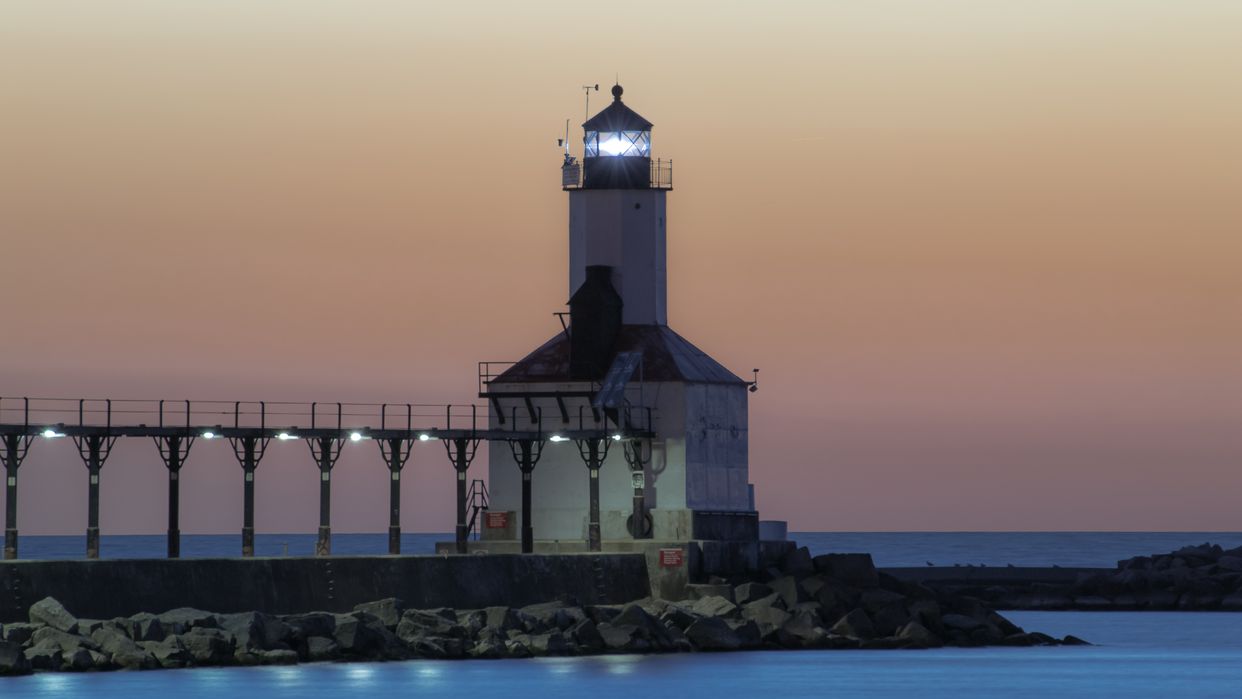 Michigan City East Pierhead Lighthouse