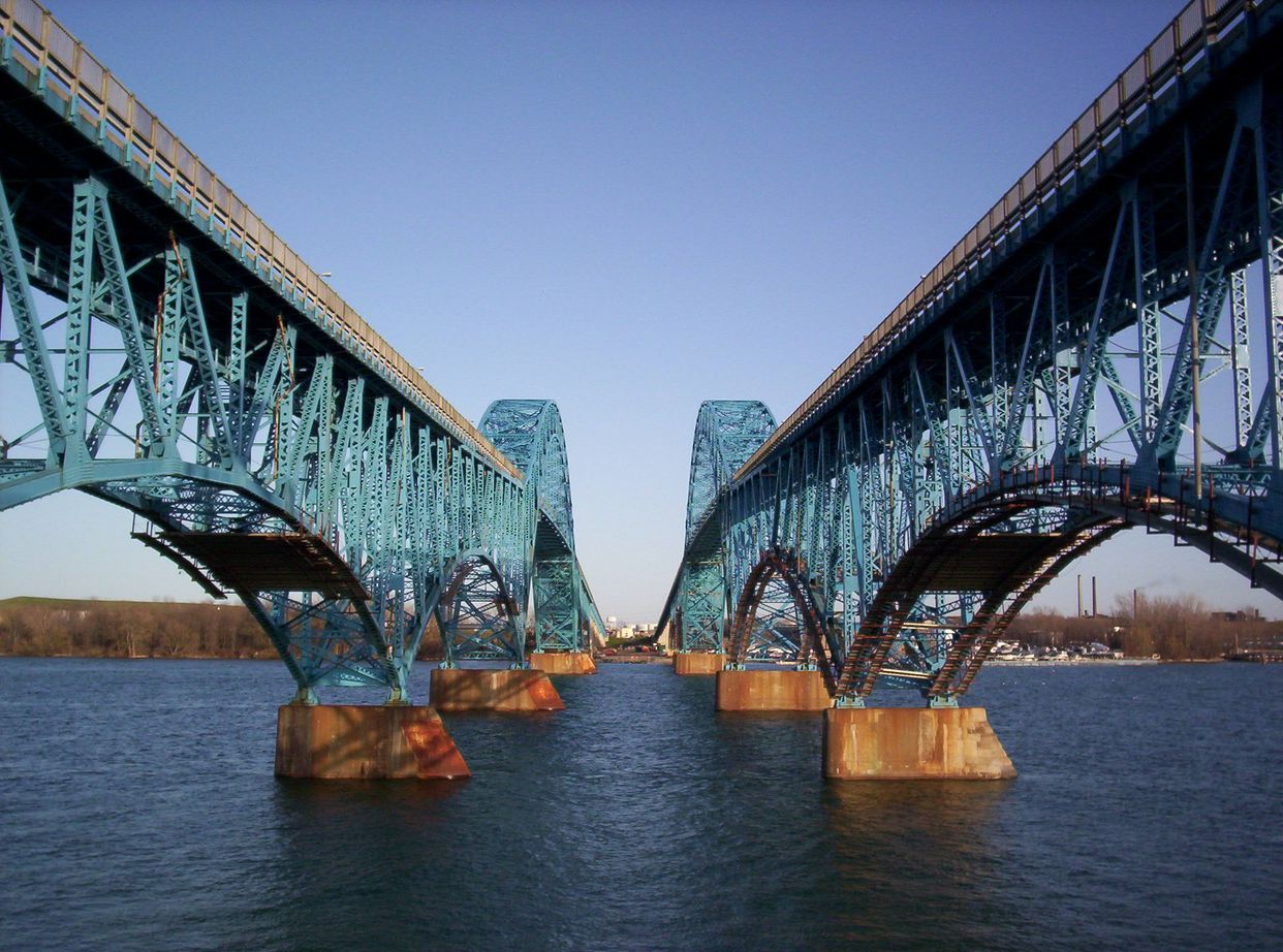 Grand Island Bridges