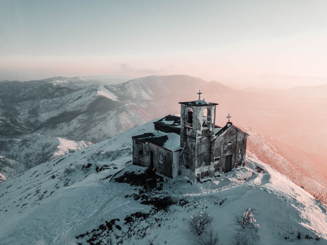 Monte Tobbio Summit