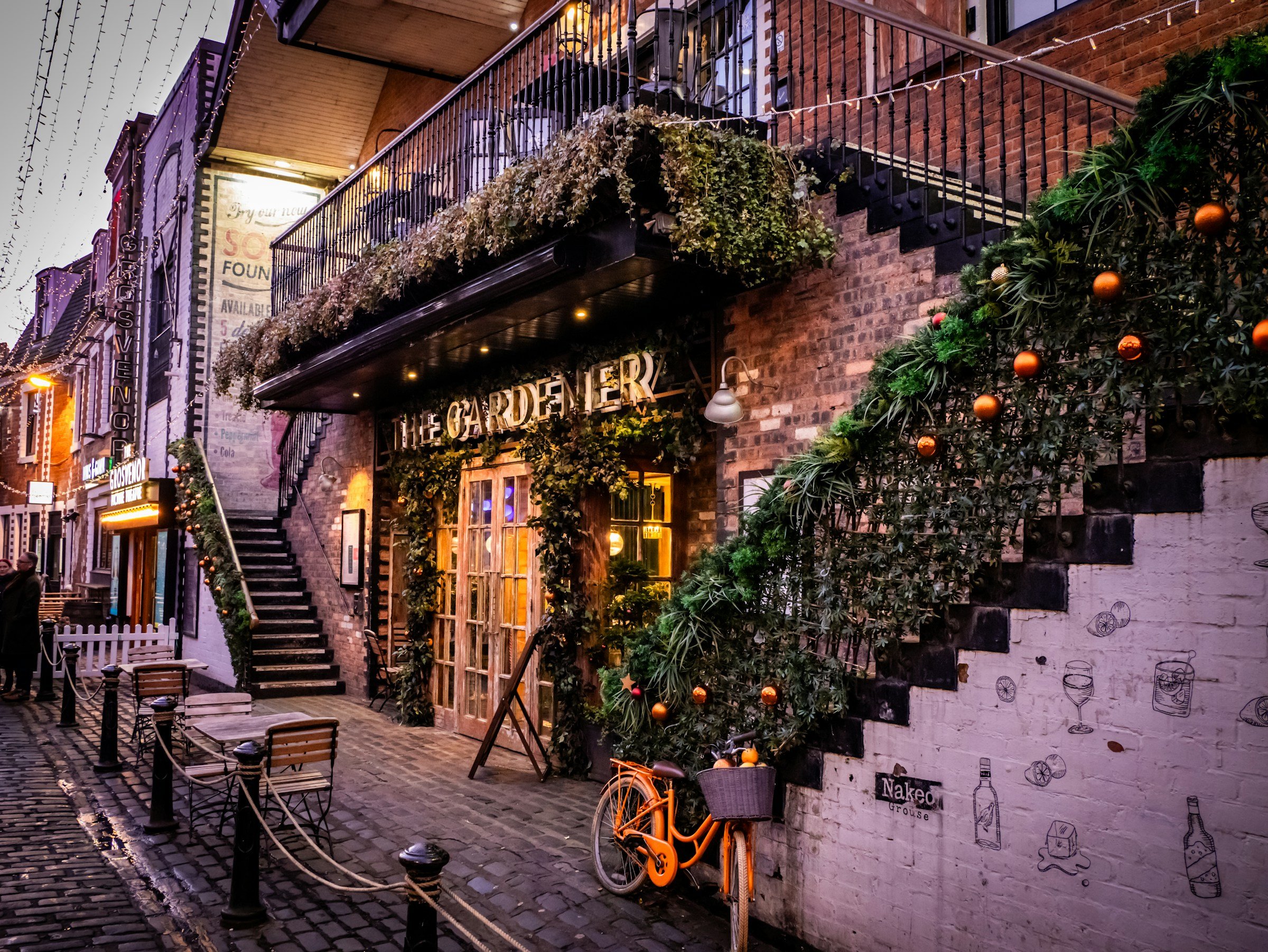 Glasgow's Ashton Lane