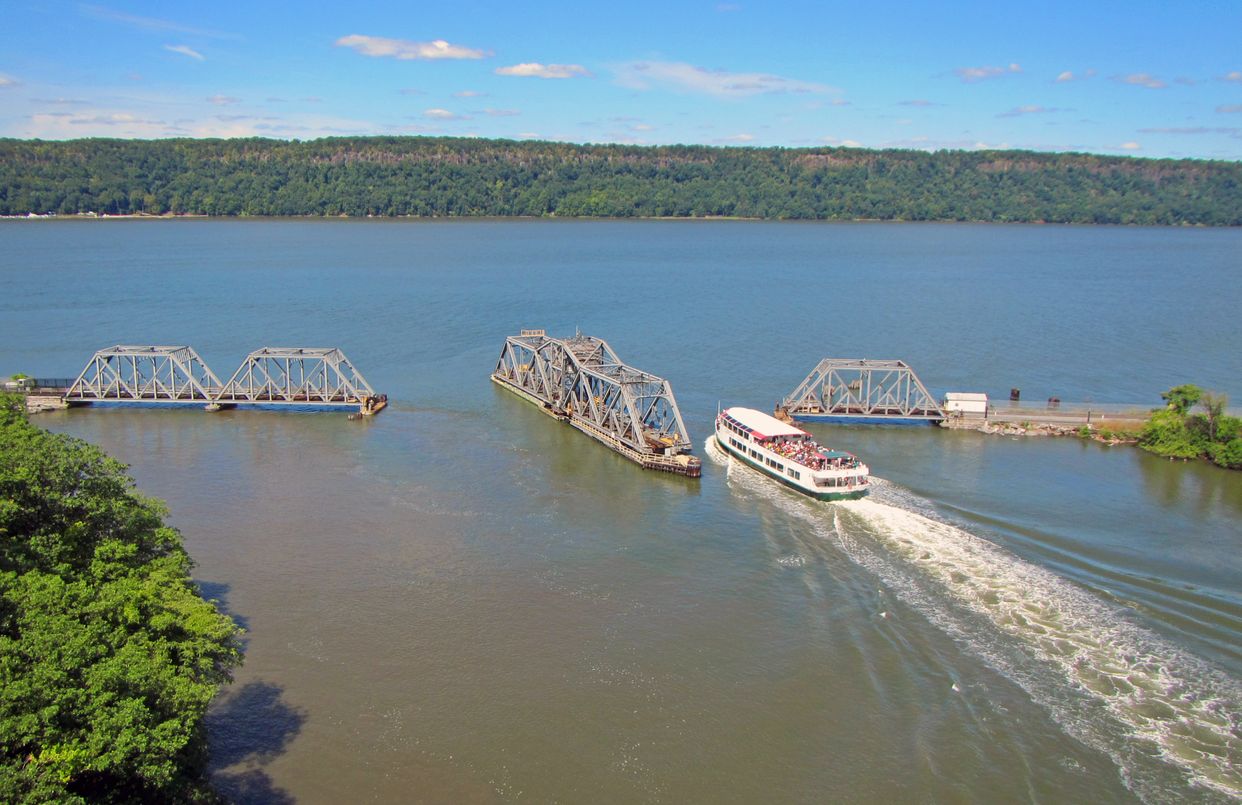 Spuyten Duyvil Creek