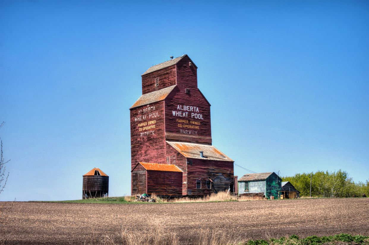 Alberta Wheat Pool Grain Silo