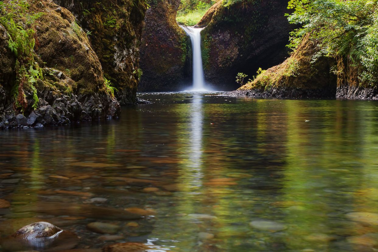 Punch Bowl Falls