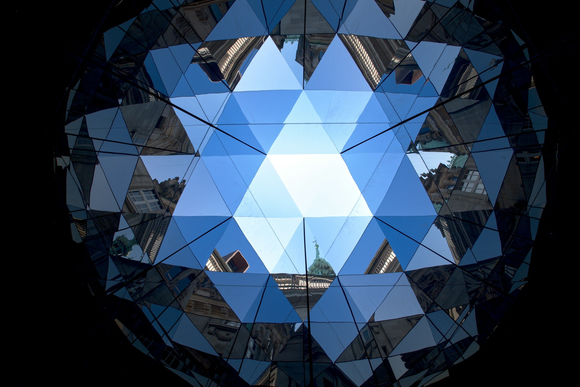 Gesellschaftsspiegel (Society Mirror)